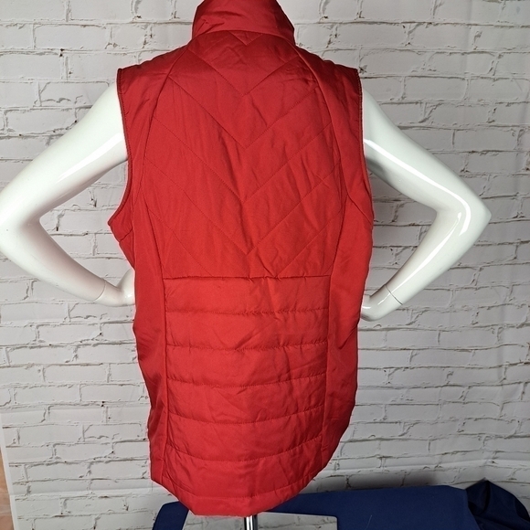 𝅺Northern‎ Reflections Quilted Vest - Picture 5 of 10